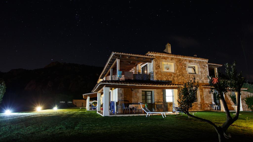 Villa Iris With Pool 바야사드리니아 외부 사진