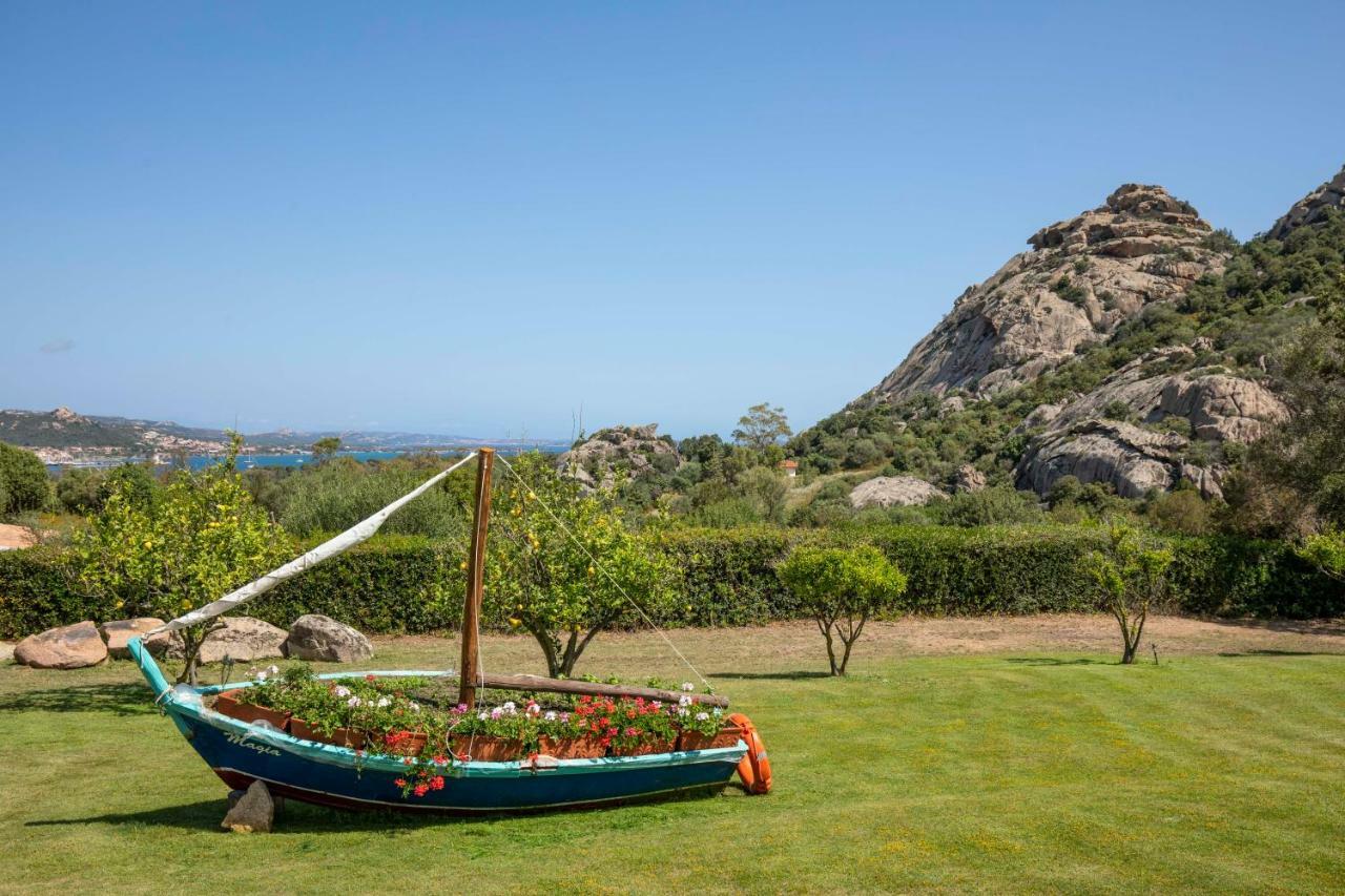 Villa Iris With Pool 바야사드리니아 외부 사진